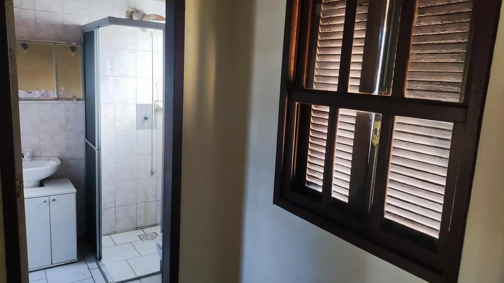 度假居 FlorianópolisCasa Simples E Bem Localizada, Aceita Cachorros别墅 巴西